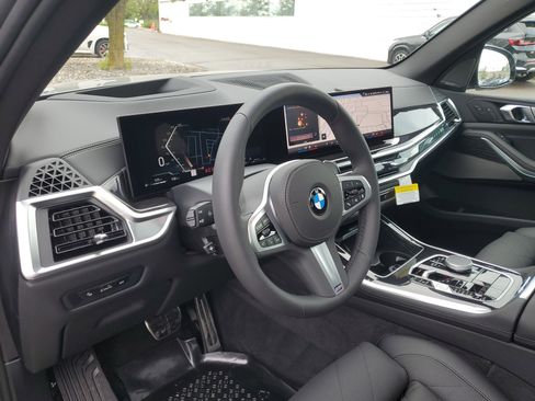 New 2026 BMW X5 xDrive40i w/ M Sport Package AWD/4WD image 10