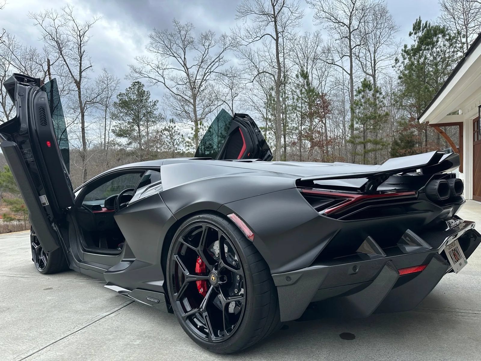 Used 2024 Lamborghini Revuelto AWD/4WD image 22