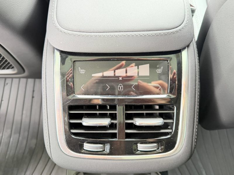 Used 2025 Volvo XC90 B6 Plus w/ Protection Package Premier AWD/4WD image 20