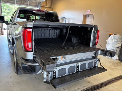 Used 2026 GMC Sierra 1500 Denali AWD/4WD image 19