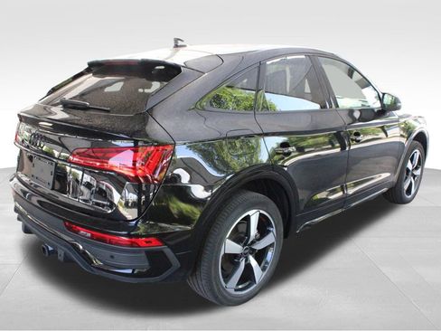 Used 2023 Audi Q5 2.0T Premium Plus w/ Premium Plus Package AWD/4WD image 16