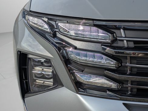 New 2026 Hyundai Tucson Limited FWD image 13