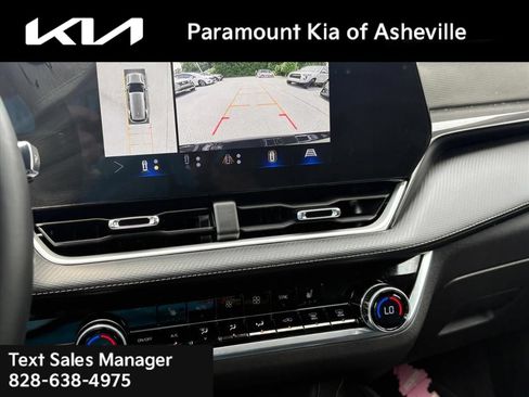 Used 2025 Chevrolet Equinox LT w/ Convenience Package II AWD/4WD image 10