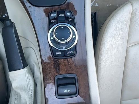 Used 2013 BMW 328i Convertible RWD image 12