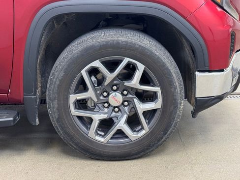 Used 2022 GMC Sierra 1500 SLT w/ SLT Premium Package image 4