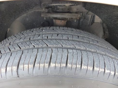 Used 2016 Chevrolet Equinox LS image 13