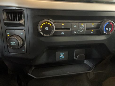 Used 2023 Ford F150 XL w/ XL Chrome Appearance Package AWD/4WD image 22