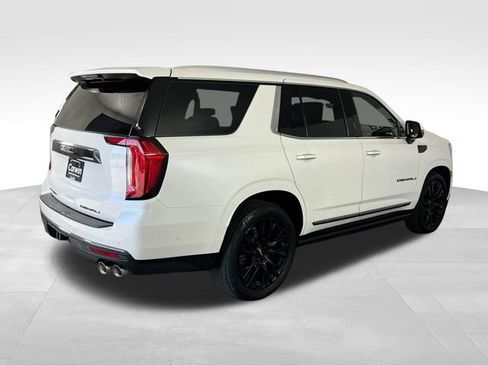 Used 2024 GMC Yukon Denali Ultimate AWD/4WD image 16