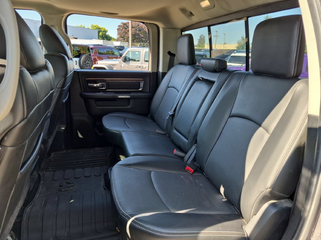 Used 2015 RAM 1500 Laramie w/ Convenience Group AWD/4WD image 14