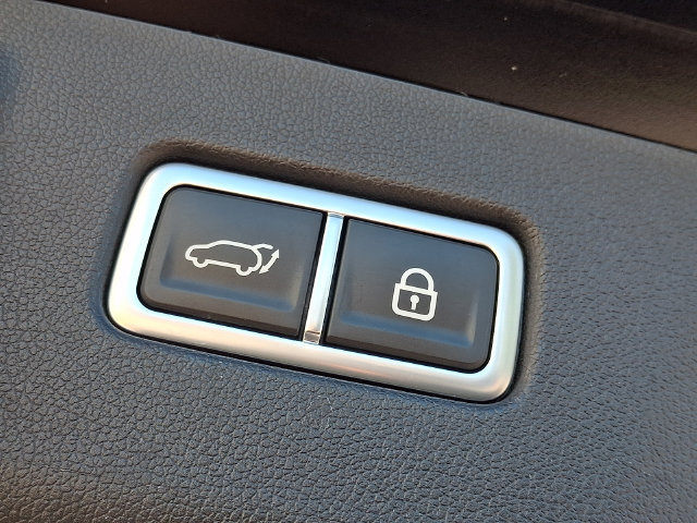 Certified 2023 Kia Sorento EX FWD image 32