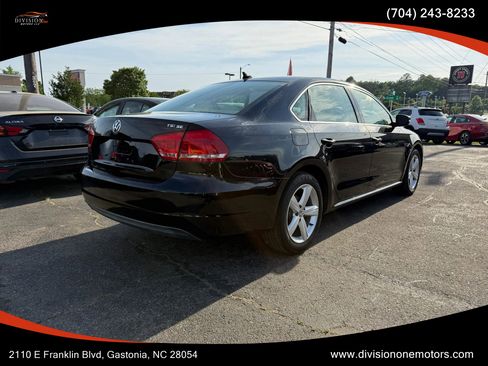 Used 2014 Volkswagen Passat 1.8T SE image 4
