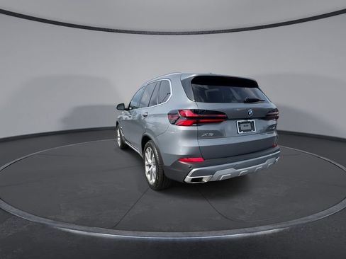 Used 2025 BMW X5 xDrive40i AWD/4WD image 7