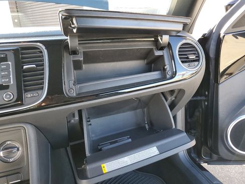 Used 2015 Volkswagen Beetle 1.8T image 47