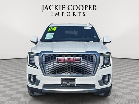 Used 2024 GMC Yukon XL Denali AWD/4WD image 2