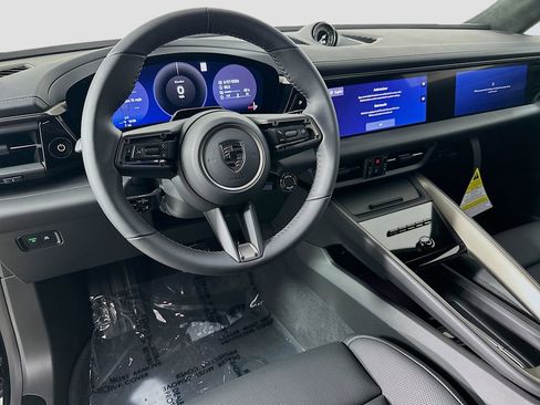 New 2026 Porsche Macan Turbo Electric AWD/4WD image 4