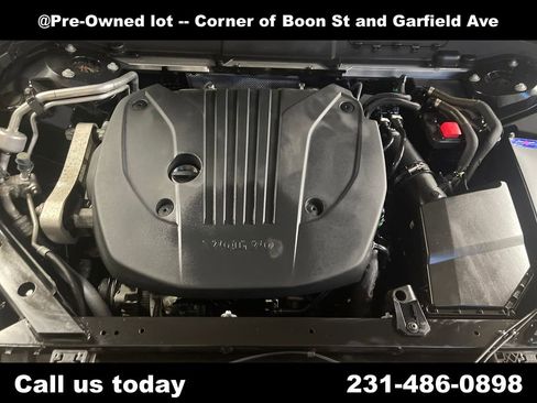 Used 2023 Volvo XC60 B5 Plus w/ Climate Package AWD/4WD image 4