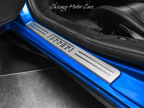 Used 2020 Ferrari F8 Tributo RWD image 27
