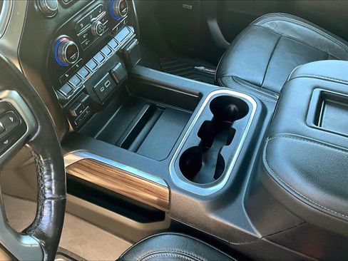 Used 2020 Chevrolet Silverado 1500 LT Trail Boss image 11