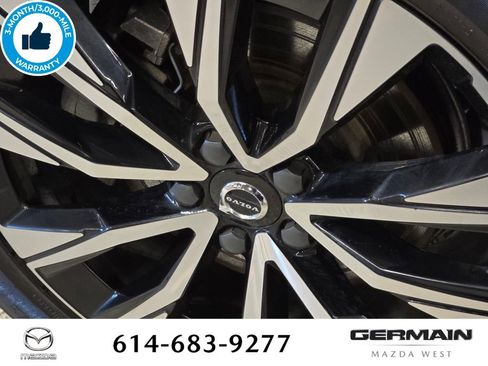 Used 2023 Volvo XC60 B5 Plus image 13