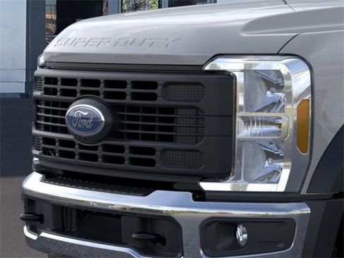 New 2026 Ford F450 XL w/ 360-Degree Camera Package image 17