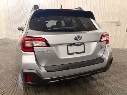 Used 2019 Subaru Outback 2.5i Limited AWD/4WD image 4