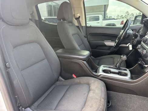 Used 2021 Chevrolet Colorado LT w/ Safety Package image 11
