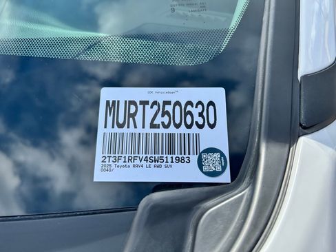 Certified 2025 Toyota RAV4 LE image 31