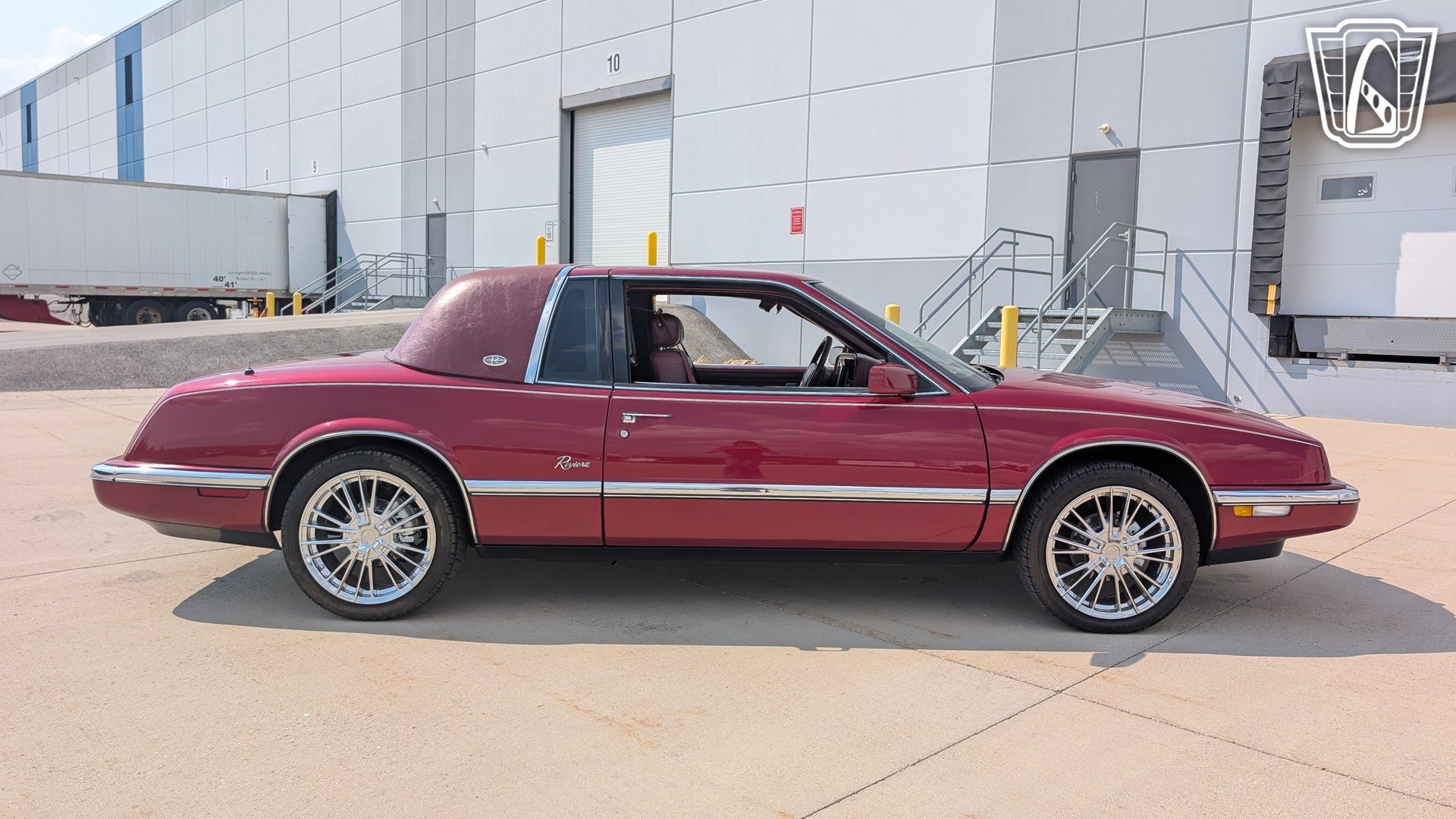 Used 1990 Buick Riviera Coupe FWD image 18