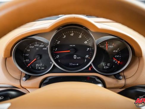 Used 2009 Porsche Cayman image 9