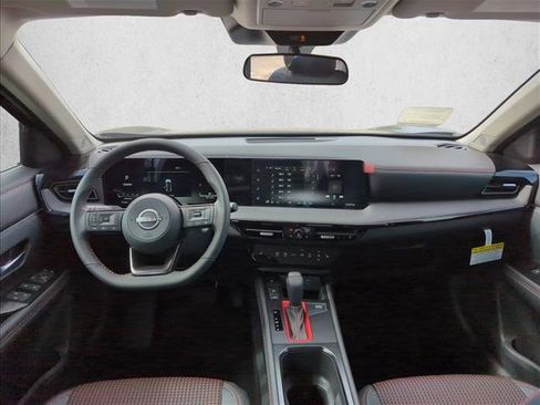 New 2026 Nissan Kicks SR w/ Cold Weather Package image 16