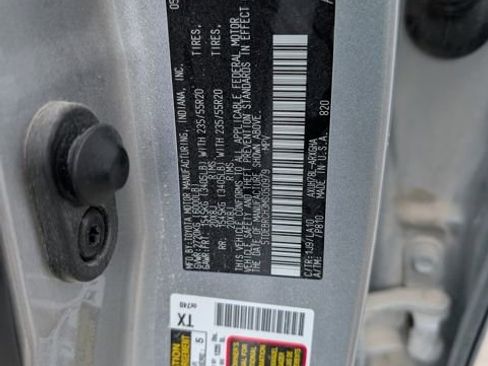 Used 2021 Toyota Highlander Platinum image 26