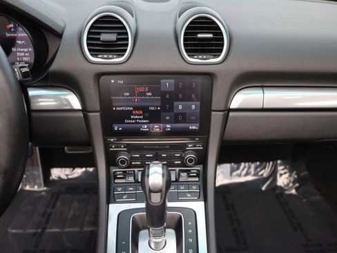 Used 2017 Porsche 718 Boxster S RWD image 33