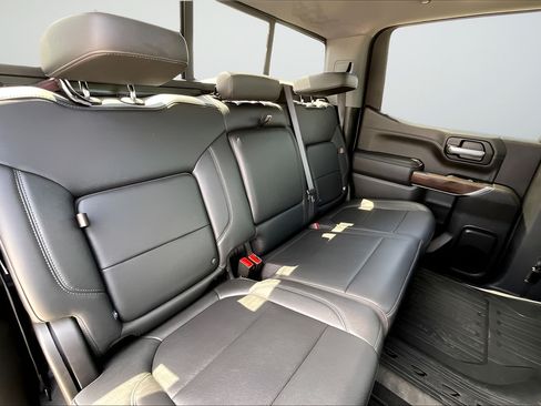 Used 2022 GMC Sierra 1500 SLT AWD/4WD image 19