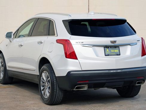 Used 2017 Cadillac XT5 FWD image 43