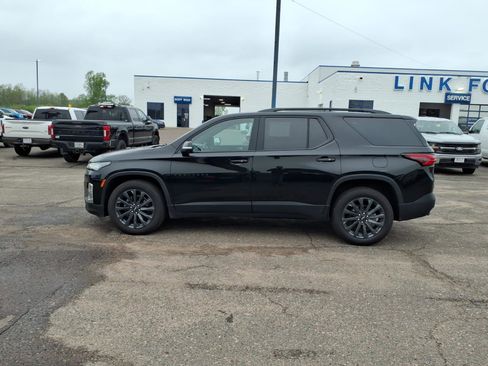 Used 2023 Chevrolet Traverse RS w/ LPO, Floor Liner Package AWD/4WD image 2