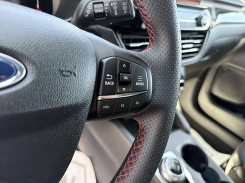 Used 2025 Ford Escape ST-Line AWD/4WD image 21