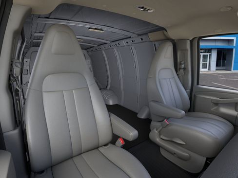 New 2025 Chevrolet Express 3500 w/ Driver Convenience Package image 26