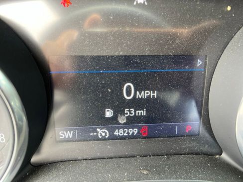 Used 2022 Buick Encore GX Preferred w/ Cold Weather Comfort Package FWD image 16