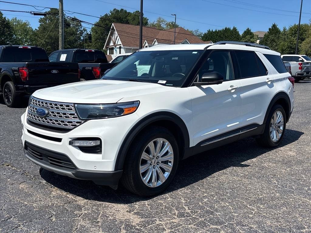 Certified 2023 Ford Explorer Limited AWD/4WD image 3