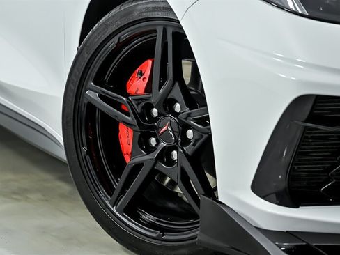 Used 2021 Chevrolet Corvette Stingray Coupe w/ 1LT RWD image 4