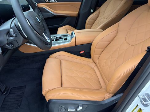 New 2026 BMW X5 sDrive40i w/ Premium Package RWD image 5