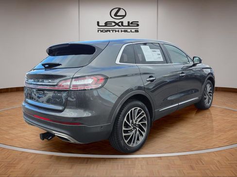 Used 2020 Lincoln Nautilus Reserve w/ Equipment Group 201A image 5