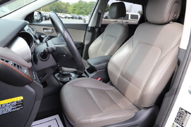 Used 2019 Hyundai Santa Fe XL FWD image 25