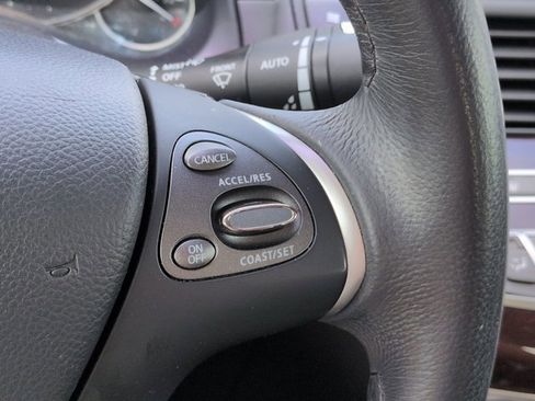 Used 2015 INFINITI Q70 L 3.7 image 27