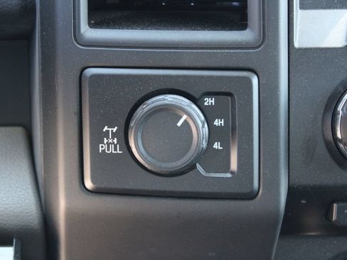Used 2018 Ford F150 XL w/ Equipment Group 101A Mid AWD/4WD image 18