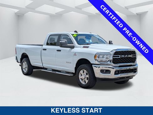 Used 2024 RAM 3500 Big Horn AWD/4WD image 3
