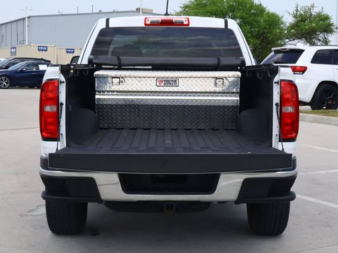 Used 2019 Chevrolet Colorado W/T w/ WT Convenience Package RWD image 7