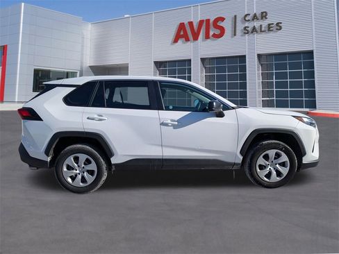 Used 2024 Toyota RAV4 LE image 7