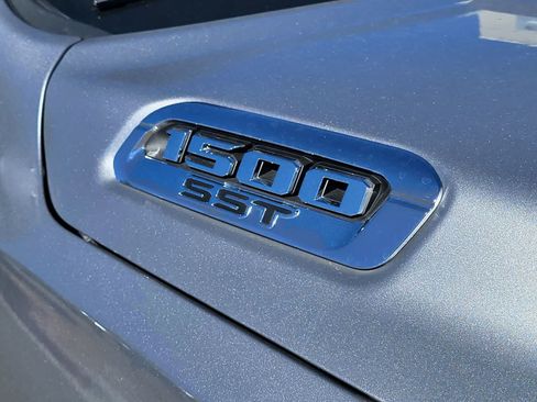 Used 2025 RAM 1500 Big Horn AWD/4WD image 12