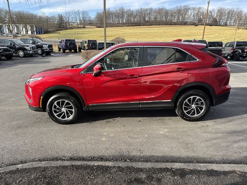 Used 2025 Mitsubishi Eclipse Cross ES image 3